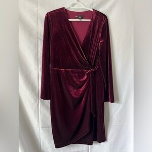 Maggy London Dress Women’s Purple Burgundy Wrap Stretch Velvet